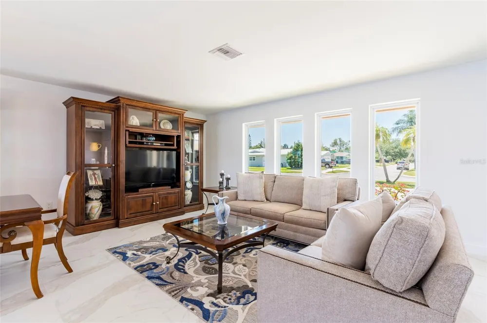 13797 PINECREST DRIVE Largo, FL 33774
