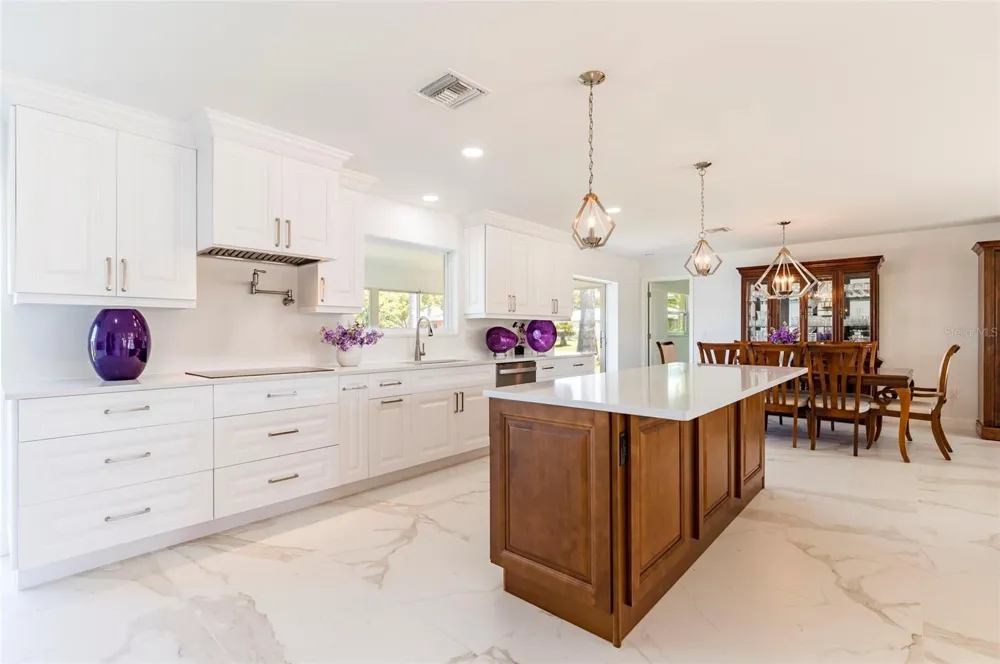 13797 PINECREST DRIVE Largo, FL 33774