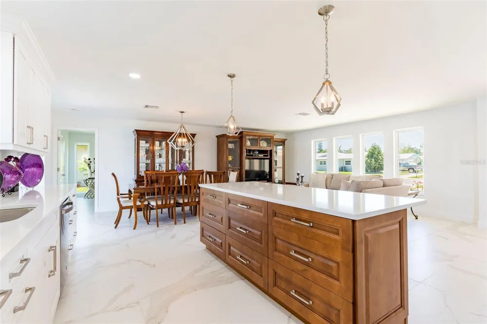 13797 PINECREST DRIVE Largo, FL 33774