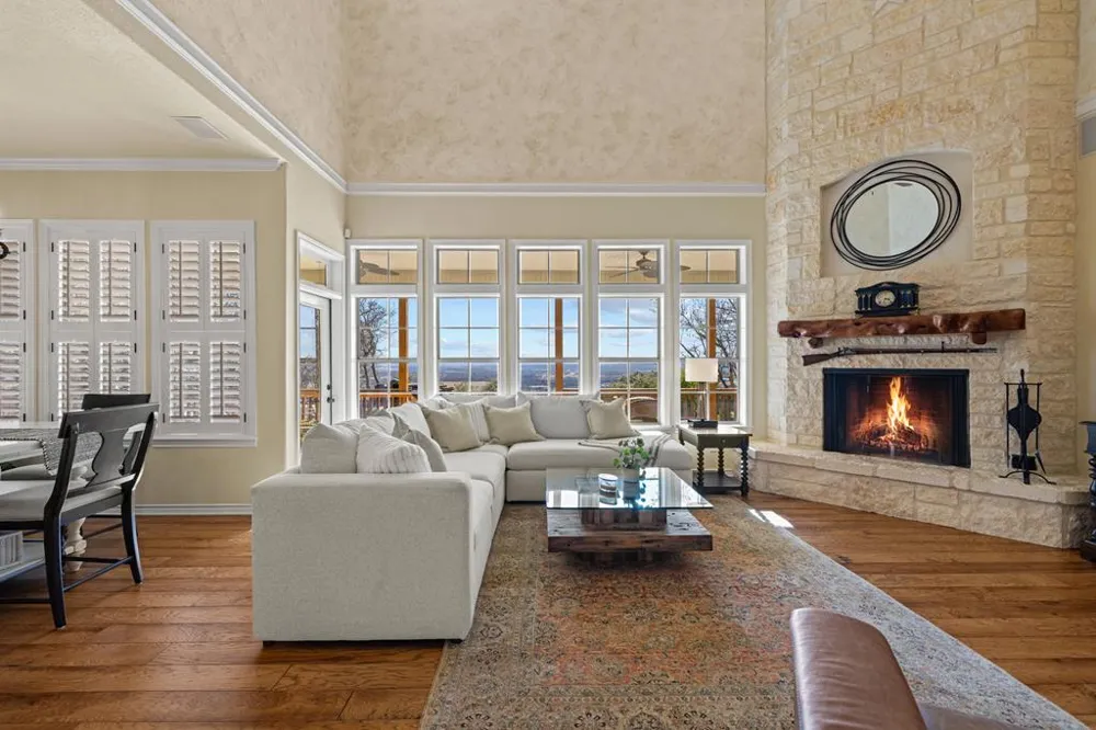 169 Royal Oaks Hill Fredericksburg, TX 78624