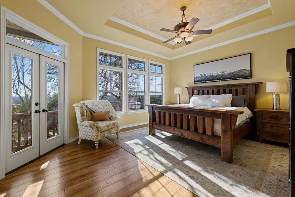 169 Royal Oaks Hill Fredericksburg, TX 78624