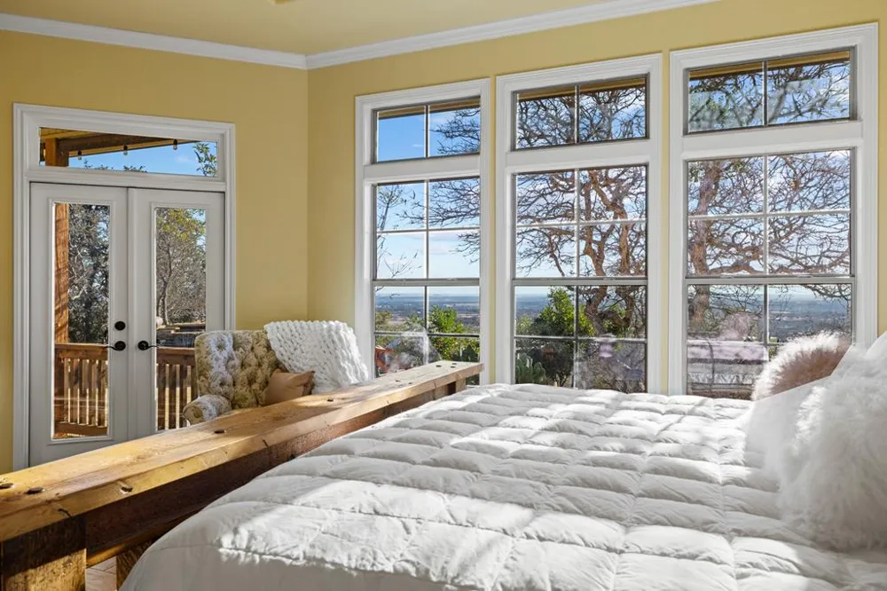 169 Royal Oaks Hill Fredericksburg, TX 78624