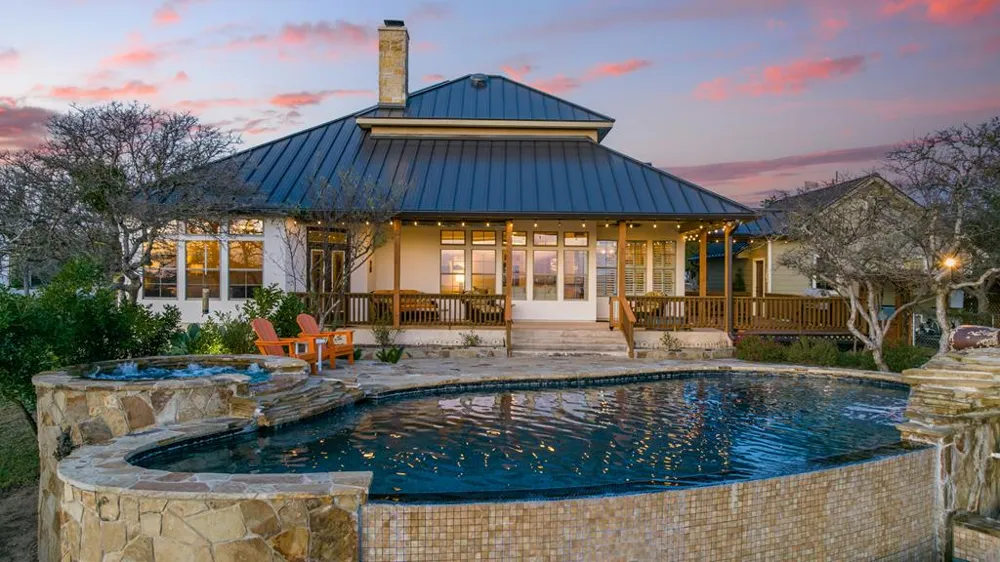 169 Royal Oaks Hill Fredericksburg, TX 78624