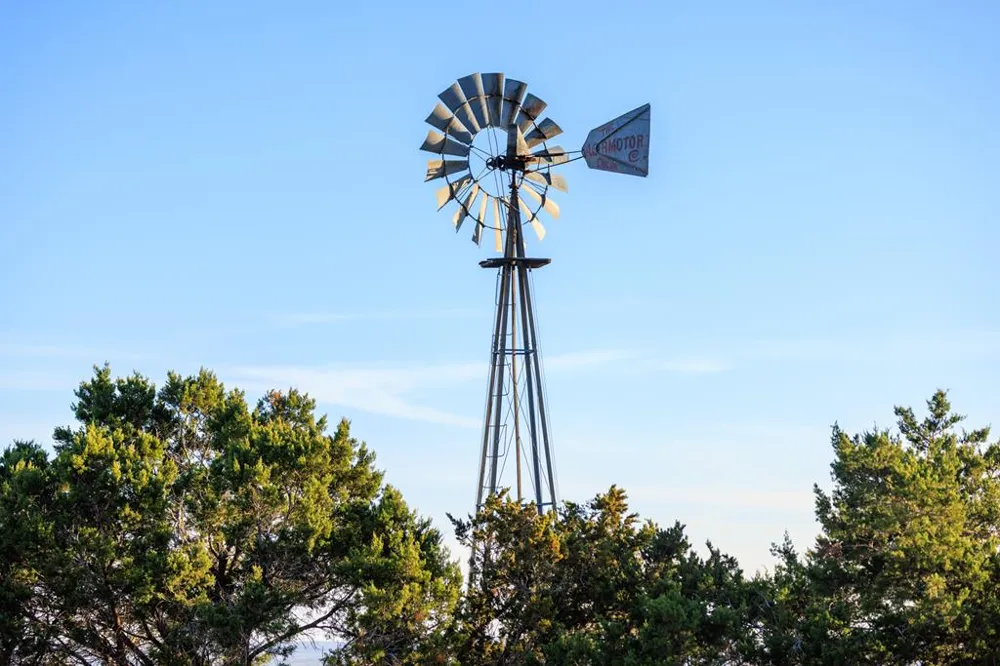 169 Royal Oaks Hill Fredericksburg, TX 78624