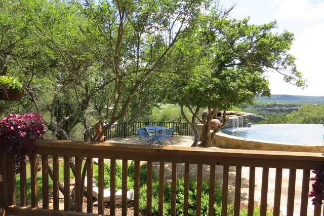 169 Royal Oaks Hill Fredericksburg, TX 78624