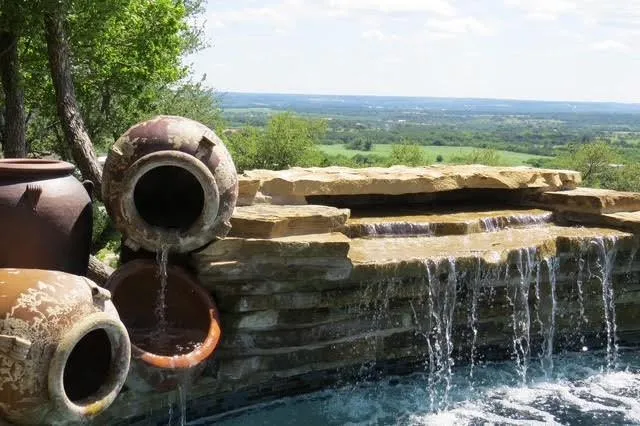 169 Royal Oaks Hill Fredericksburg, TX 78624