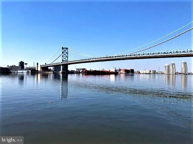 910 POINT STREET Camden, NJ 08102
