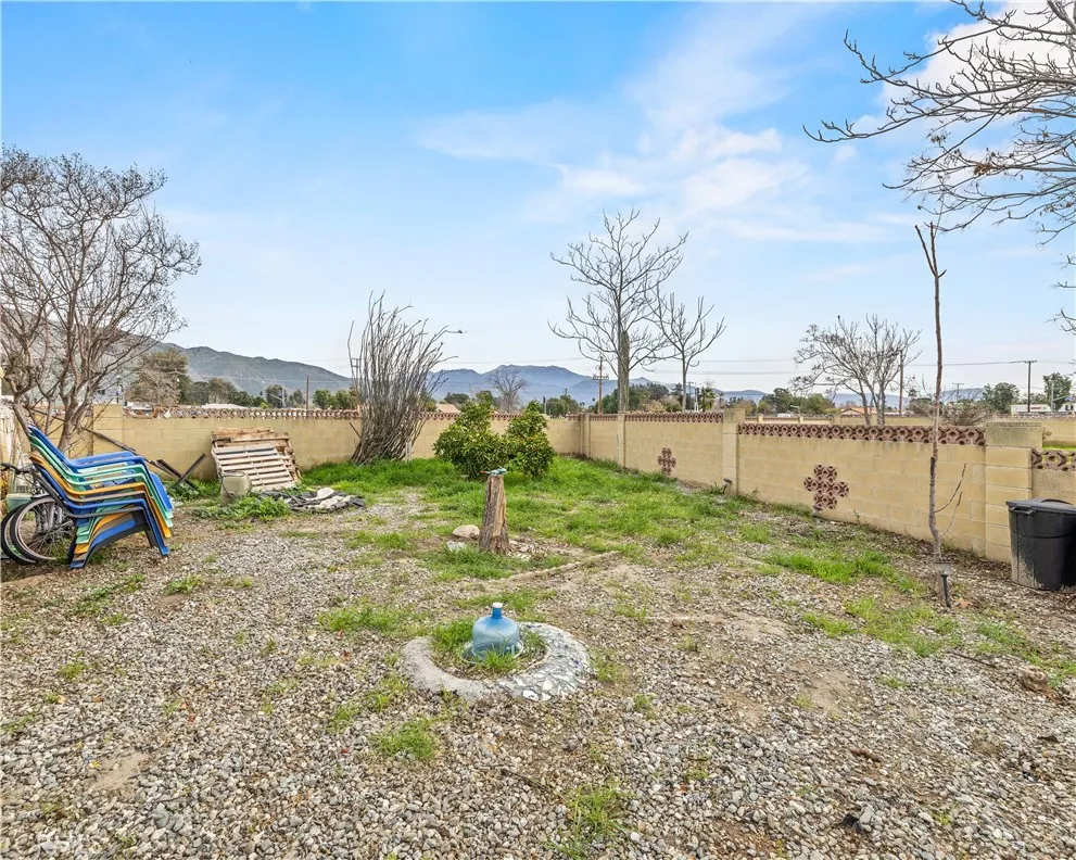 139 Palomar San Jacinto, CA 92582