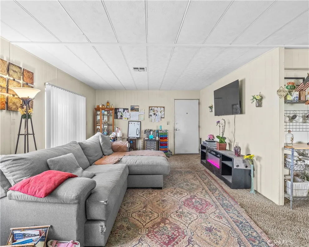 139 Palomar San Jacinto, CA 92582