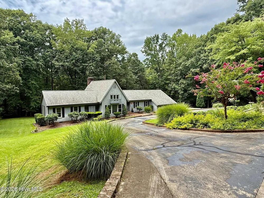 102 W Beaver Creek Road Wadesboro, NC 28170