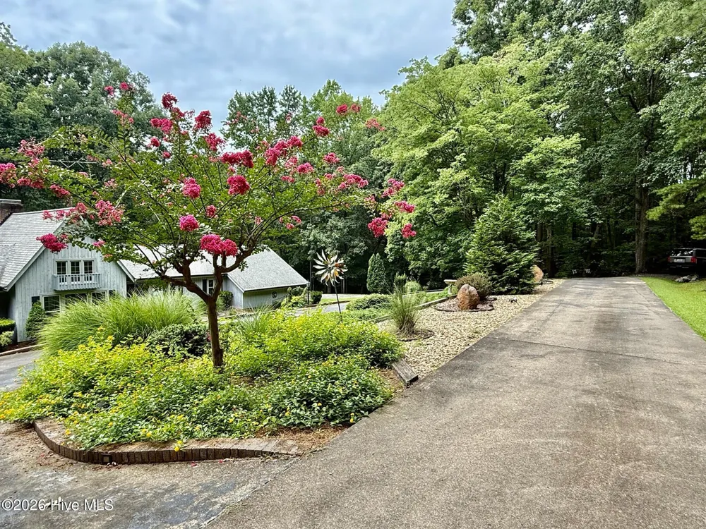 102 W Beaver Creek Road Wadesboro, NC 28170