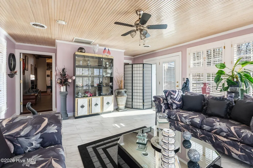 102 W Beaver Creek Road Wadesboro, NC 28170