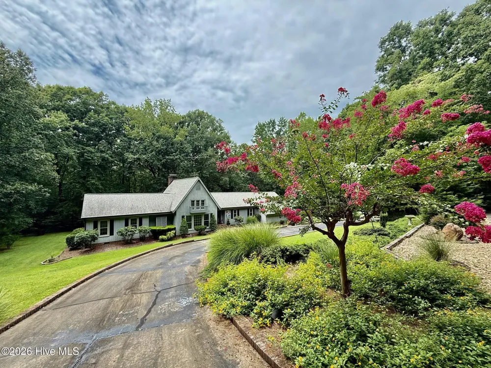 102 W Beaver Creek Road Wadesboro, NC 28170