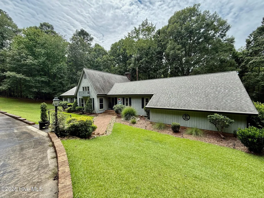 102 W Beaver Creek Road Wadesboro, NC 28170