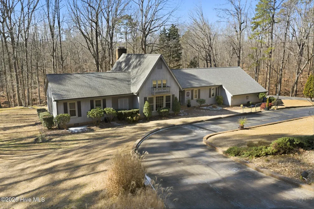 102 W Beaver Creek Road Wadesboro, NC 28170