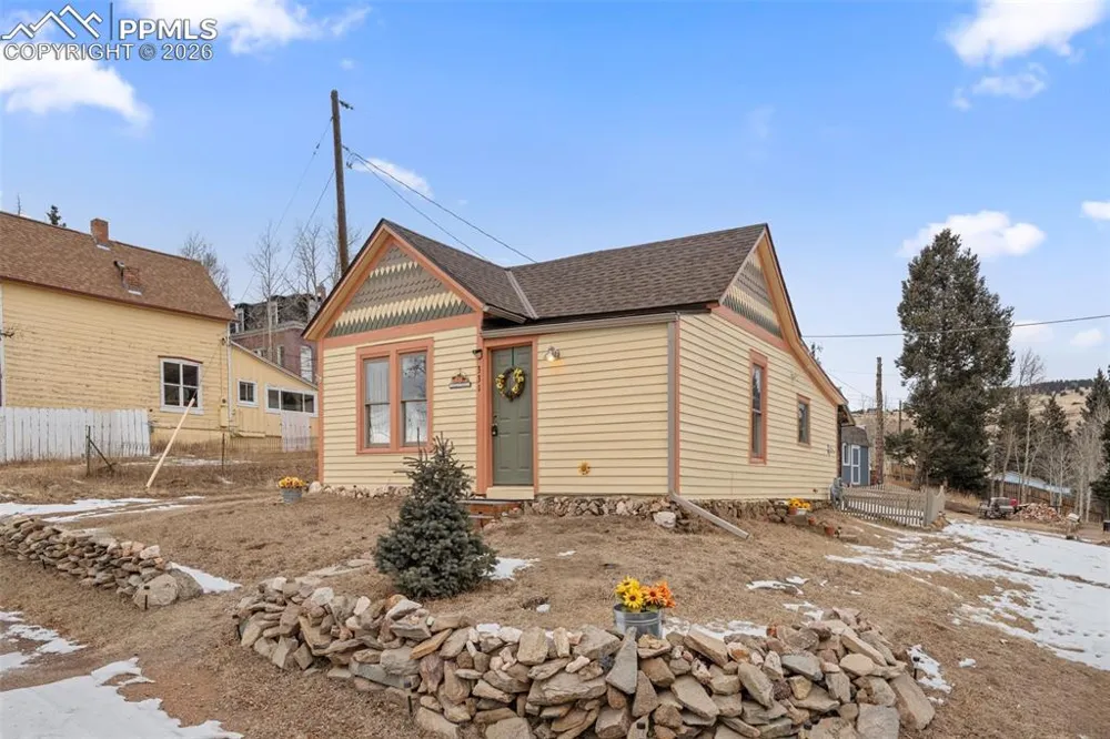 331 E Golden Avenue Cripple Creek, CO 80813