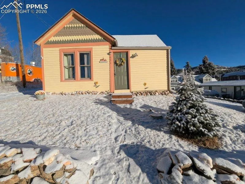 331 E Golden Avenue Cripple Creek, CO 80813