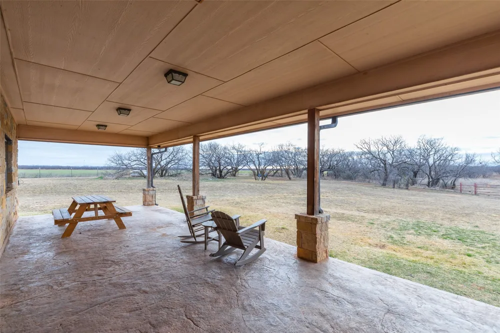 1342 Fm-382 Ovalo, TX 79541