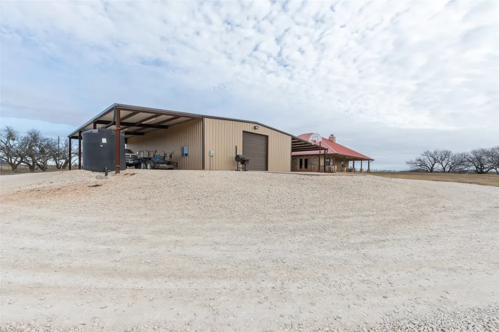 1342 Fm-382 Ovalo, TX 79541