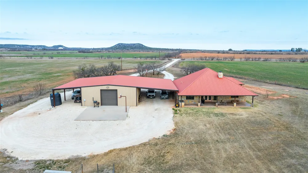 1342 Fm-382 Ovalo, TX 79541