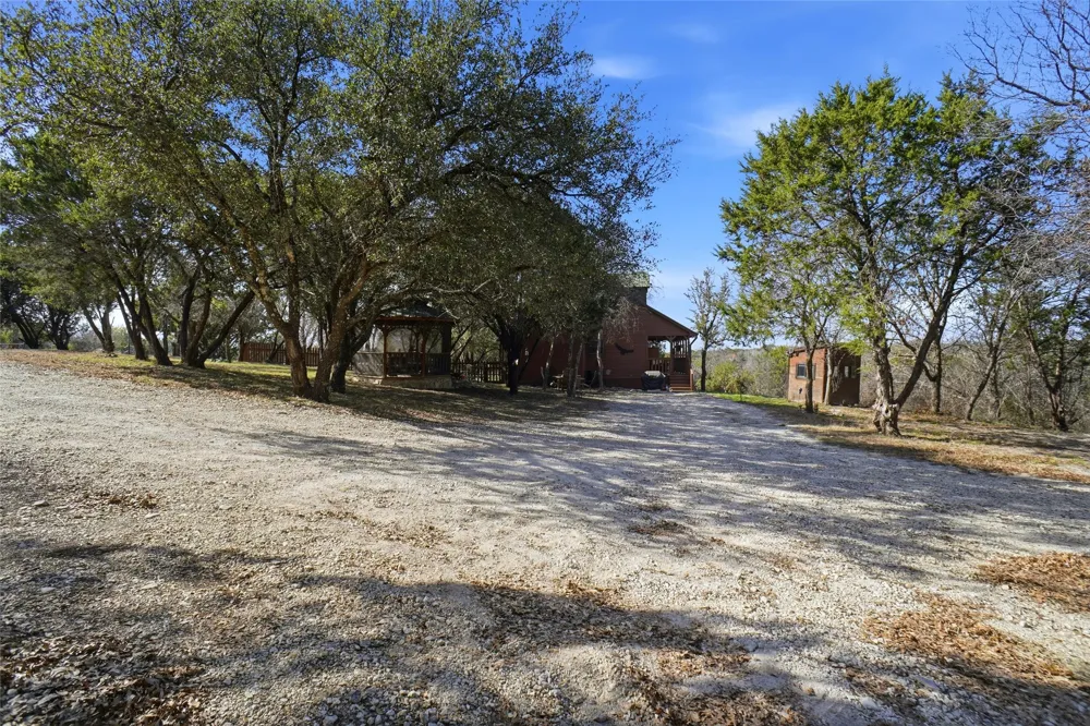 4045 Jimmy Houston Way Bluff Dale, TX 76433