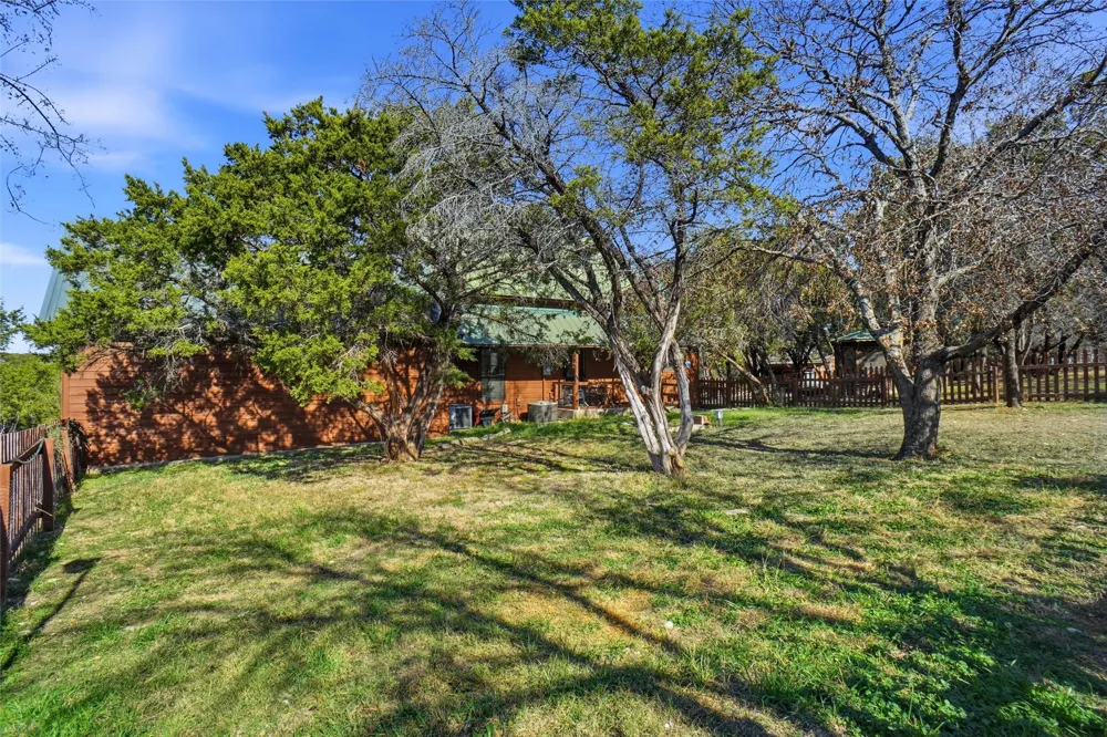 4045 Jimmy Houston Way Bluff Dale, TX 76433