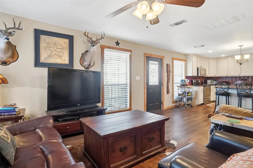 4045 Jimmy Houston Way Bluff Dale, TX 76433