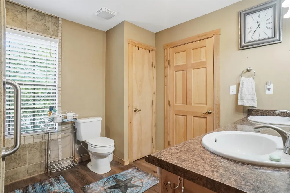 4045 Jimmy Houston Way Bluff Dale, TX 76433