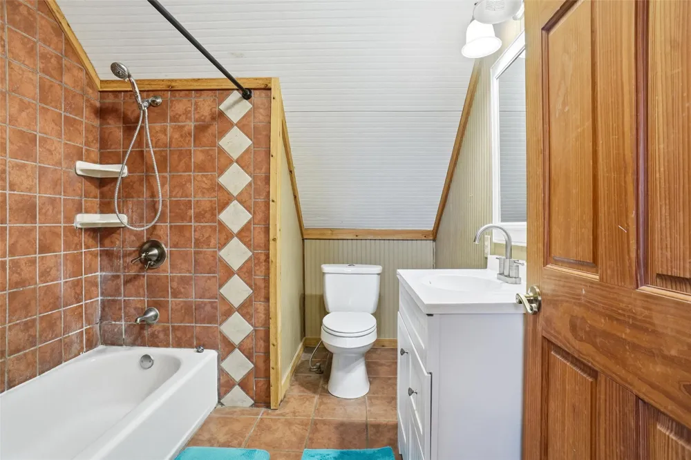 4045 Jimmy Houston Way Bluff Dale, TX 76433