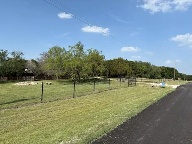 4045 Jimmy Houston Way Bluff Dale, TX 76433