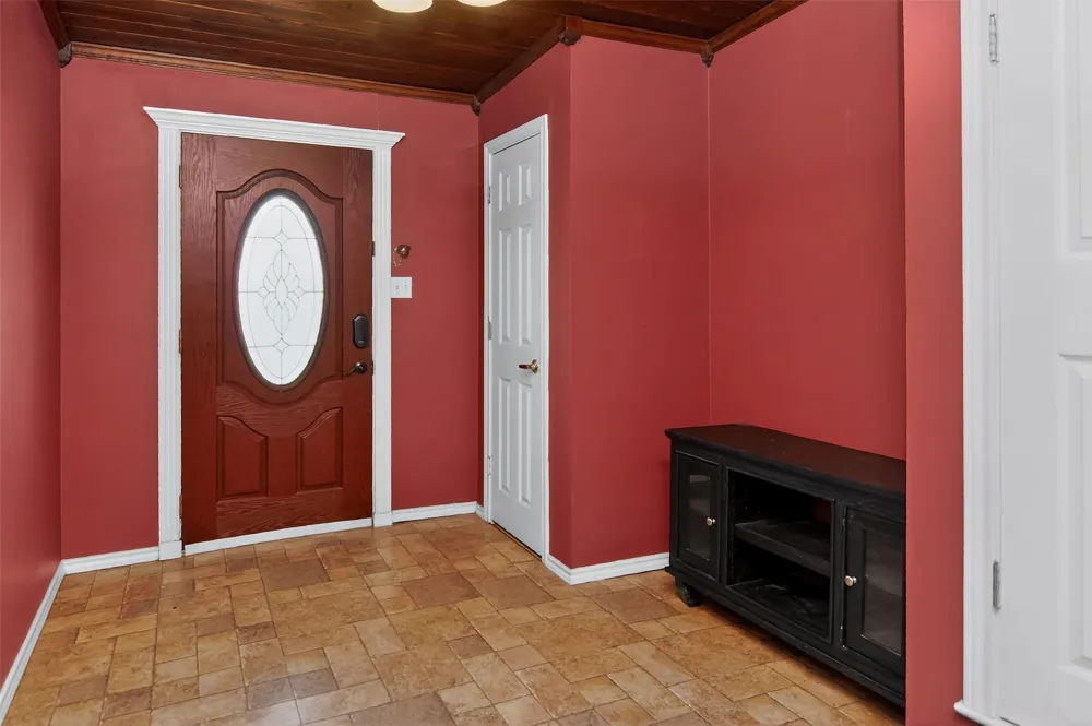 135 Lakeview Drive Runaway Bay, TX 76426