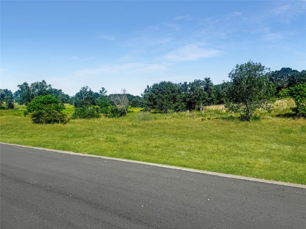 8540 Douglaston Road Cleburne, TX 76033