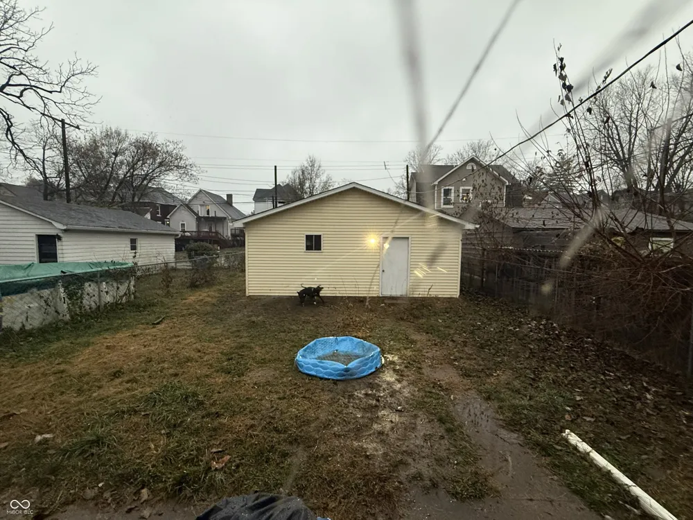 1205 S 8th Street Terre Haute, IN 47802