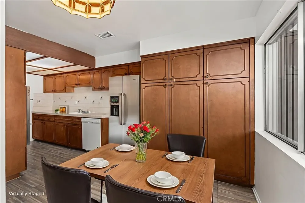 2011 W Katella #3 Anaheim, CA 92804