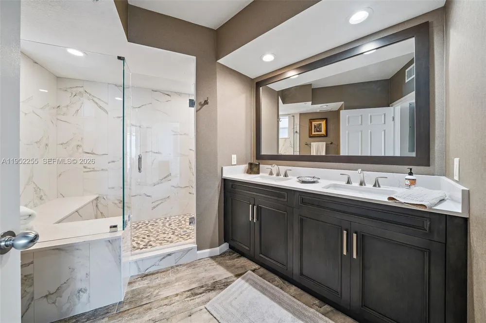5800 NE Island Cove Way #2207 Hutchinson Island, FL 34996