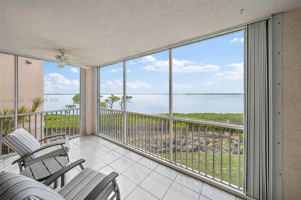 5800 NE Island Cove Way #2207 Hutchinson Island, FL 34996