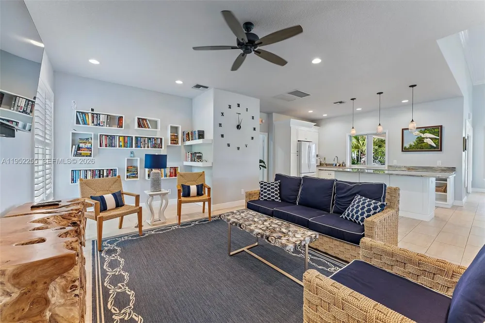 5800 NE Island Cove Way #2207 Hutchinson Island, FL 34996