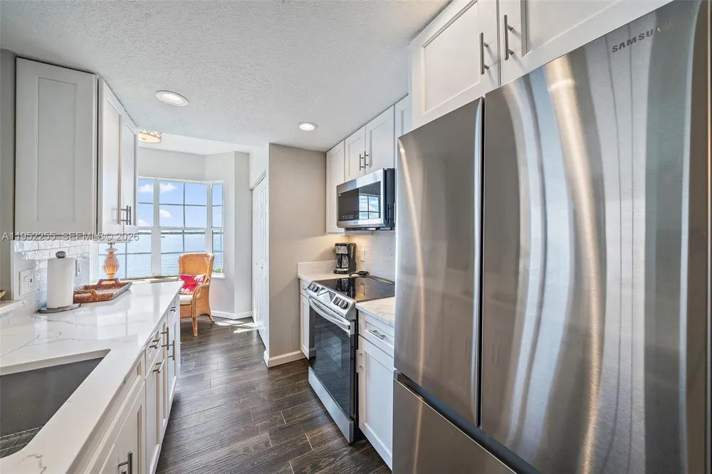 5800 NE Island Cove Way #2207 Hutchinson Island, FL 34996