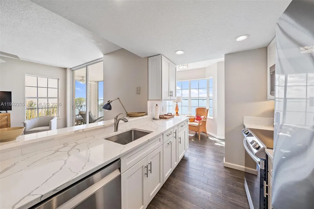 5800 NE Island Cove Way #2207 Hutchinson Island, FL 34996