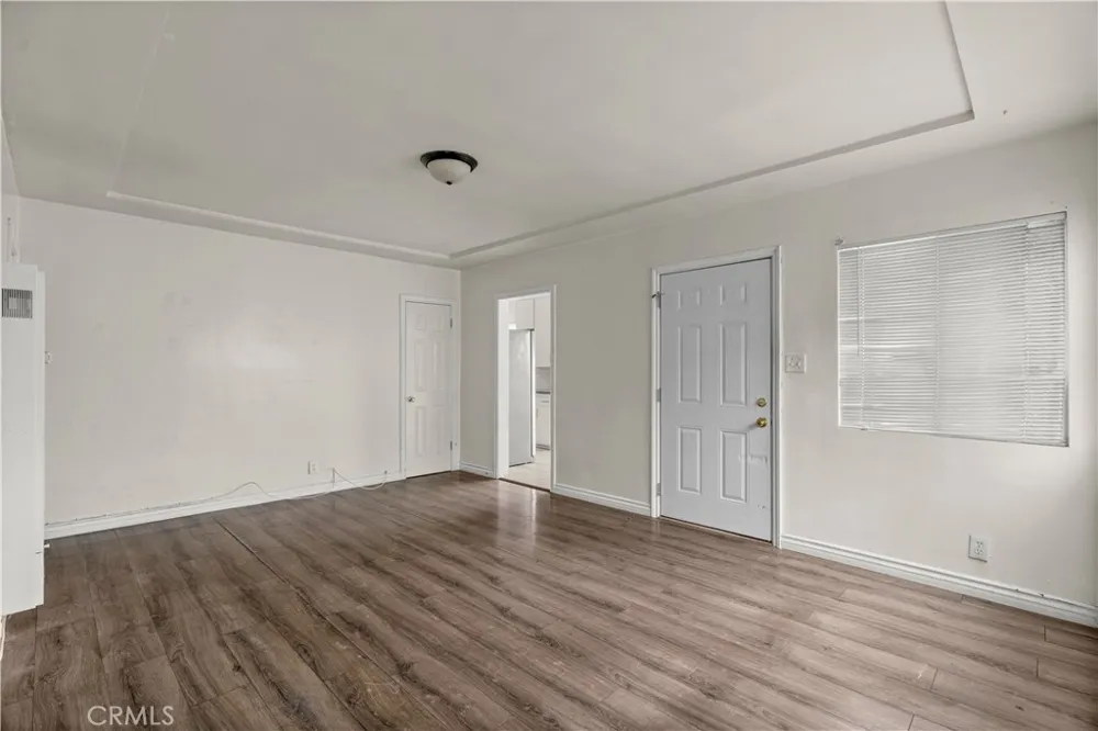 154 E 82nd Place Los Angeles, CA 90003