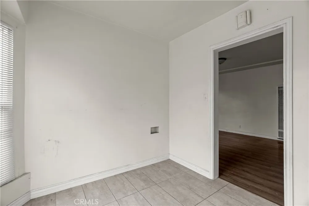 154 E 82nd Place Los Angeles, CA 90003