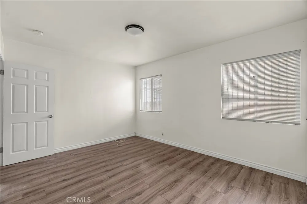 154 E 82nd Place Los Angeles, CA 90003
