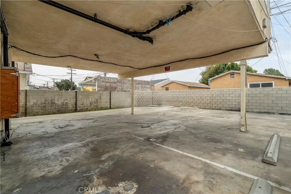 154 E 82nd Place Los Angeles, CA 90003