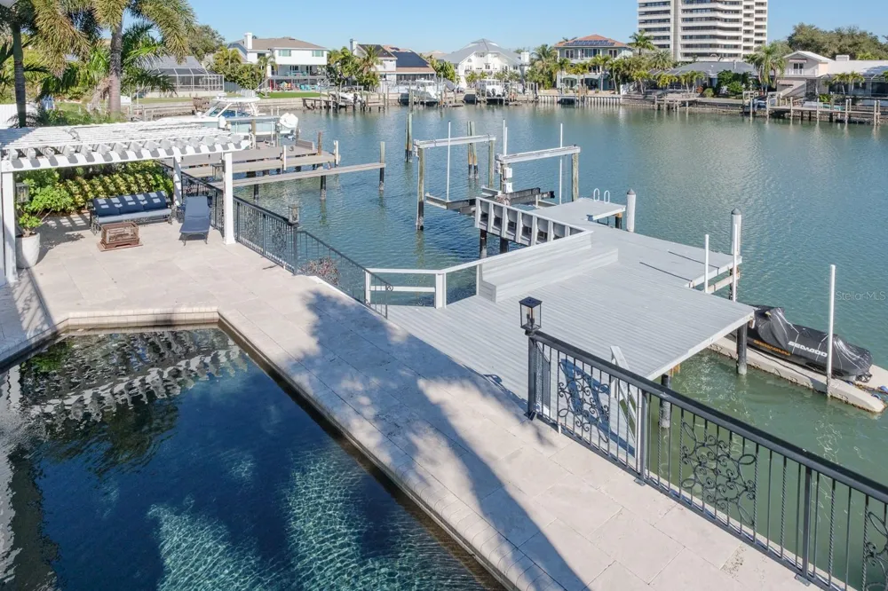 5949 SEABIRD DRIVE S Gulfport, FL 33707