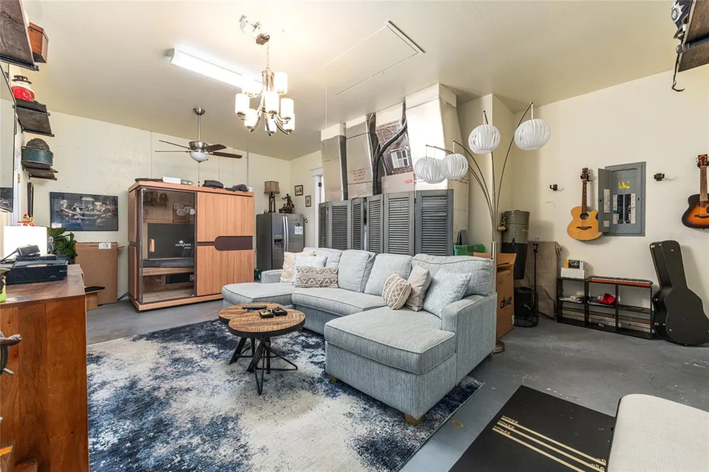 9389 SW 14TH AVENUE ocala, FL 34476
