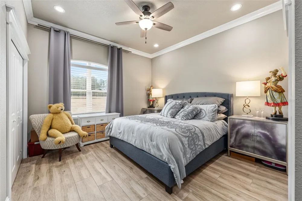 9389 SW 14TH AVENUE ocala, FL 34476