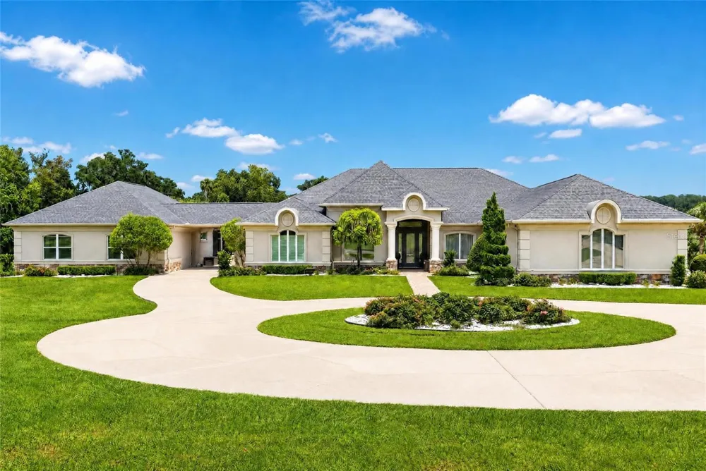 9389 SW 14TH AVENUE ocala, FL 34476