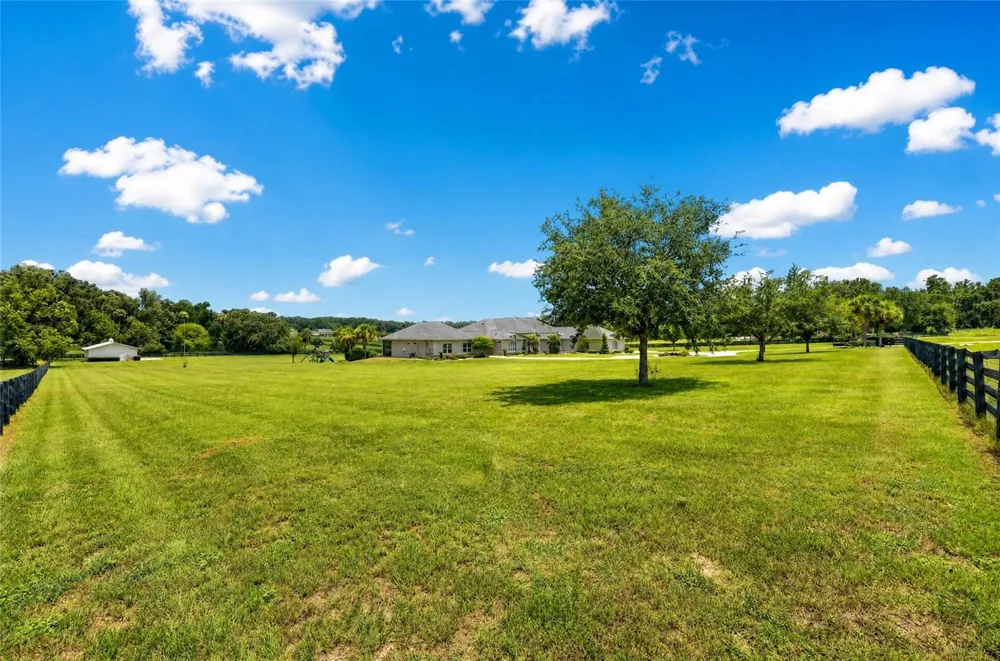 9389 SW 14TH AVENUE ocala, FL 34476