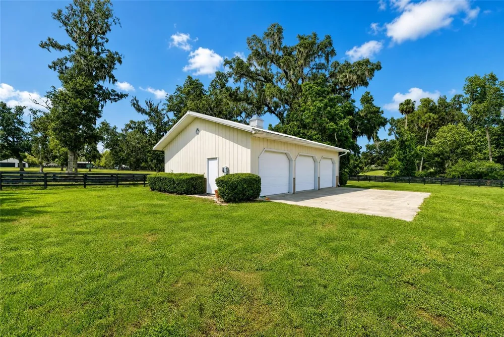 9389 SW 14TH AVENUE ocala, FL 34476