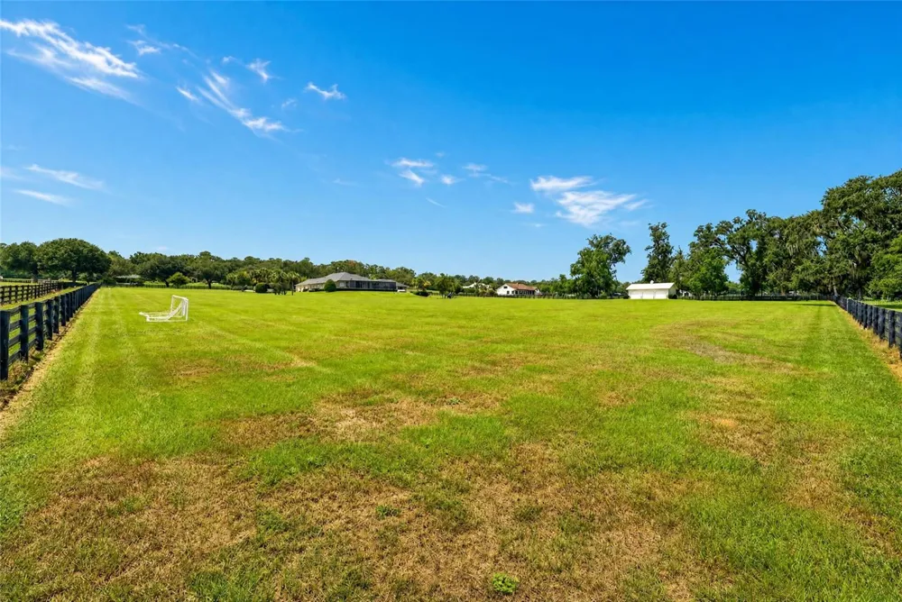 9389 SW 14TH AVENUE ocala, FL 34476